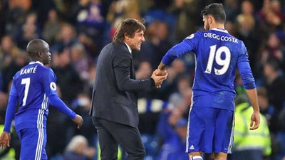 Chelsea trên đỉnh Premier League 