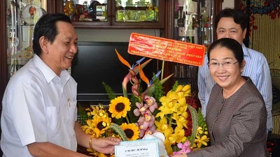 Lãnh đạo TP.HCM tri ân cán bộ y tế tâm huyết