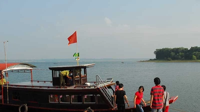 Xây cáp treo, casino ở hồ Trị An: Không ổn!