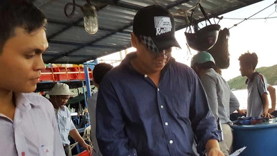 Vụ tàu vỏ thép:Các bên đổ thừa, không chịu thay máy mới