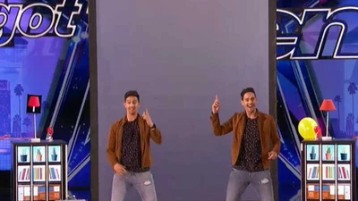 Cặp song sinh biểu diễn ảo thuật khuấy đảo sân khấu 