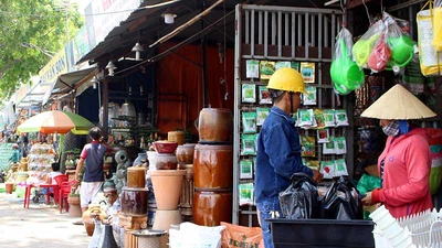 Giải tỏa 3 cây xăng, 50 kiốt cạnh Tân Sơn Nhất