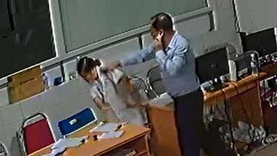 Tường trình vênh nhau vụ đánh bác sĩ ở bệnh viện