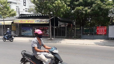 Chấp nhận đóng cửa quán để dịch COVID-19 không lây lan