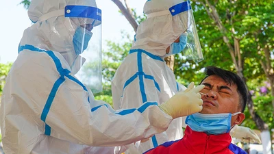 Video: Xét nghiệm COVID-19 cho 1.000 tài xế công nghệ