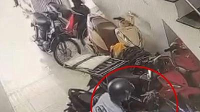 Video: Xe bị trộm, có người gọi yêu cầu chuyển tiền sẽ chỉ chỗ chuộc