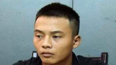 Gọi điện cho trại giam bịa gặp Triệu Quân Sự trong rừng