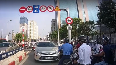 Clip xe “hiên ngang” chạy ngược chiều gây bức xúc