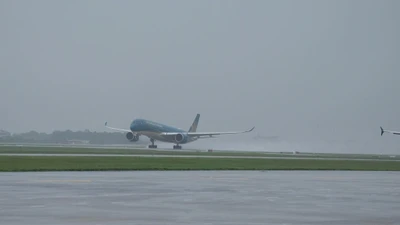 Đóng cửa sân bay Vân Đồn và Cát Bi để ứng phó với bão số 3