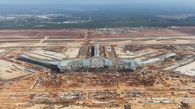 Đề xuất giảm sâu giá dịch vụ hàng không để hút hãng bay về Long Thành