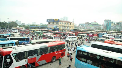 Tài xế xe công nghệ được hỗ trợ trước biến động giá xăng dầu