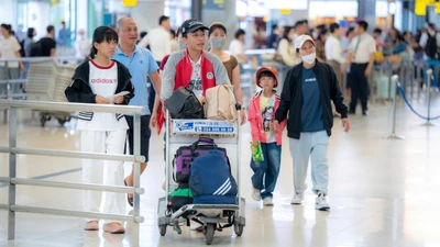 Công đoàn lấy ý kiến người lao động về hoán đổi lịch nghỉ lễ tháng 4