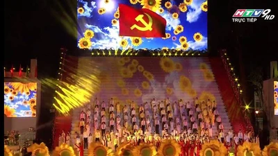 Hoành tráng chương trình nghệ thuật đặc biệt Đất nước trọn niềm vui 