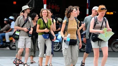 Chính sách miễn thị thực chưa thông thoáng khiến khách du lịch vào Việt Nam ít hơn các nước 