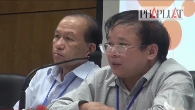 Thứ trưởng Bùi Văn Ga cảnh báo TS có ý định mang 'phao' vào phòng thi