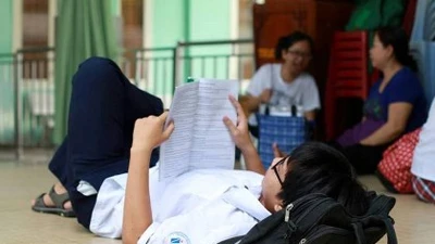 Chùm ảnh: Khoảnh khắc mùa thi 2016 