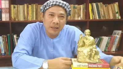 Nghệ sĩ Trung Dân dẫn văn minh lúa nước bảo vệ tết Việt