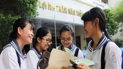 Đề thi lớp 10 tiếng Anh: “Có tí lắt léo“