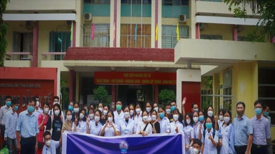 70 sinh viên Cao đẳng Y tế Khánh Hòa vào TP.HCM hỗ trợ chống dịch
