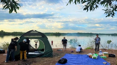 Dân phượt bỏ túi các bí quyết cắm trại hồ Trị An cực 'chill'