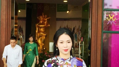 Người mẫu câm điếc tự tin sải bước trên sàn diễn