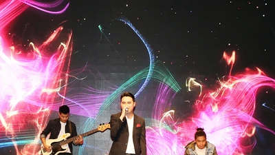 Khởi động cuộc thi âm nhạc cho giới trẻ người Việt