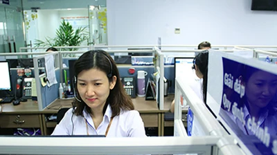 Người dân có thể khai báo y tế qua đường dây nóng 18001119