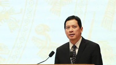 'Làm bảo vệ, trồng hoa, quét rác' để giữ gìn không gian mạng