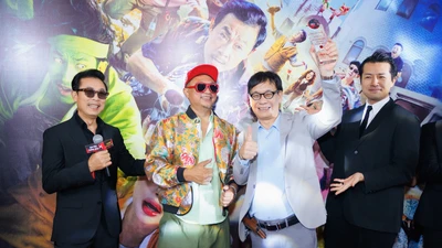 Phim điện ảnh 'Đại tiệc trăng máu' ra mắt khán giả