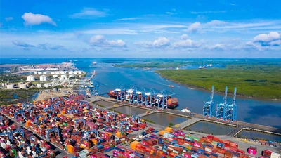 Gỡ điểm nghẽn để Đông Nam bộ phát triển xứng tầm