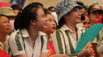 Các nữ phạm nhân giao lưu về bình đẳng giới nhân ngày 20-10 