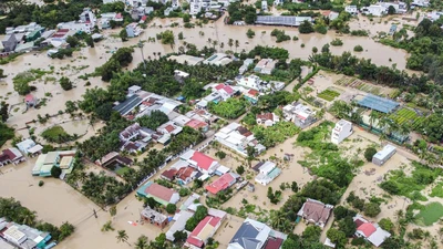 Dự báo mưa trên 400 mm, người dân Khánh Hòa nguy cơ đón trận lụt thứ 2