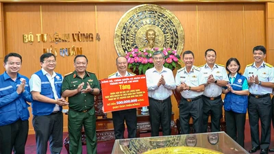 TP.HCM sẽ tiếp tục đồng hành, hướng về Trường Sa