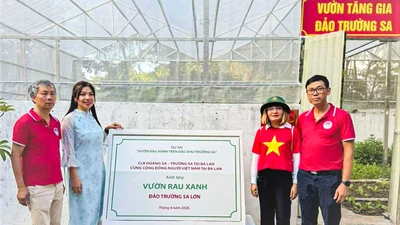 Kiều bào Ba Lan tặng vườn rau xanh cho quân, dân đặc khu Trường Sa