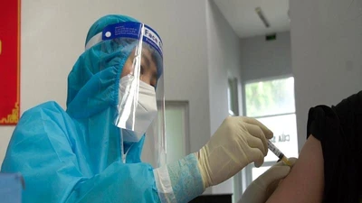 Các tỉnh miền Tây tăng tốc tiêm vaccine phòng COVID-19