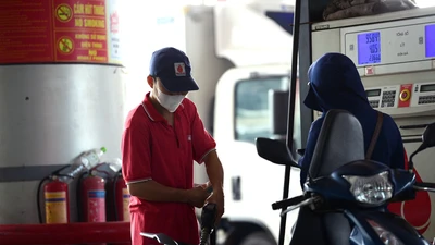 Chiều 18-6: Giá xăng dầu giảm rất mạnh, công bố giá cơ sở xăng E10