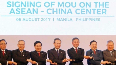  ASEAN ra tuyên bố chung phản đối quân sự hóa biển Đông