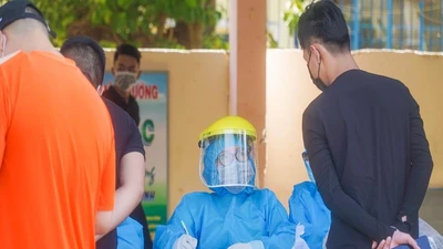 500 nhân viên cơ sở massage, bar, pub được xét nghiệm COVID-19