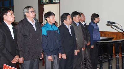 Làm thất thoát hơn 10 tỉ đồng vì... 'thương dân'