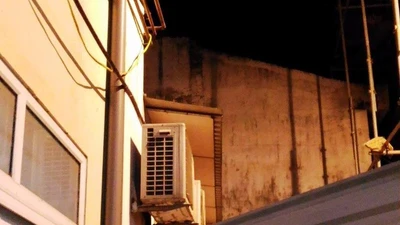 Thợ lắp máy điều hòa ở bệnh viện bị điện giật chết