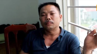 Chủ quán thịt chó bị bắt cùng 2 người trộm chó có kiếm