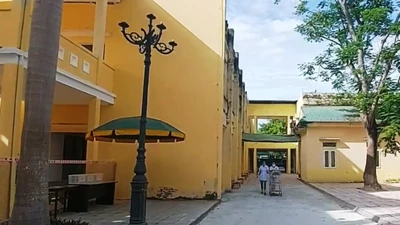 Bệnh viện dã chiến điều trị COVID-19 ở Nghệ An đi vào hoạt động 