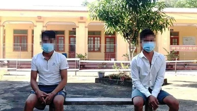 Phạt 55 triệu nhóm người tụ tập uống rượu khi đang thực hiện Chỉ thị 16