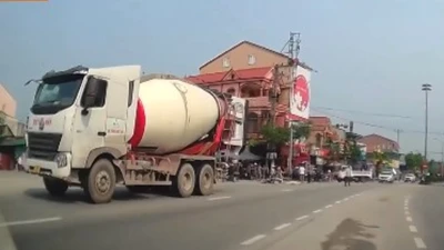 Va chạm với xe bồn, 1 phụ nữ tử vong 