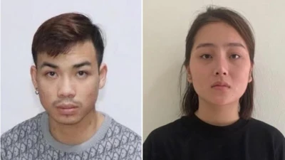 Vụ bé 4 tuổi bị bạo hành tử vong: Khởi tố cha dượng tội giết người, củng cố hồ sơ để xử lý mẹ đẻ
