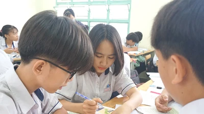 Tăng tốc ôn thi cuối cấp giữa mùa dịch 