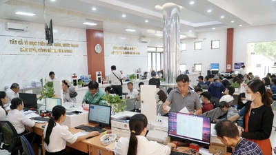 Bộ Công an đề xuất VNeID thành 'siêu ứng dụng', cấp email chính thức cho người dân