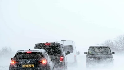 Cơn bão đầu tiên của năm 2026 đổ bộ, Anh, Pháp, Đức chìm trong gió, tuyết