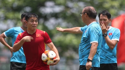 Ông Park đóng kín cửa, dành bất ngờ cho Myanmar