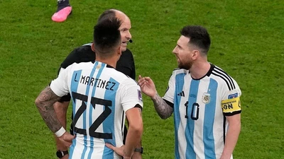 Nghi án trọng tài người Tây Ban Nha "âm mưu" hại Messi và đồng đội
